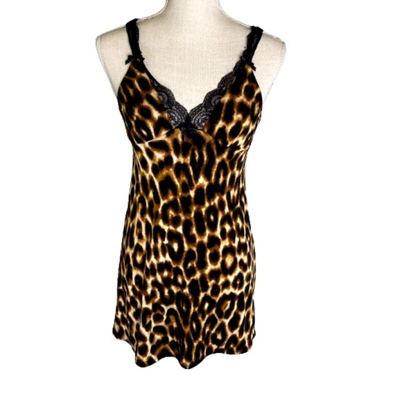 Betsey Johnson Other - Betsey Johnson Women's Intimate Animal Print Chemise Gown, S